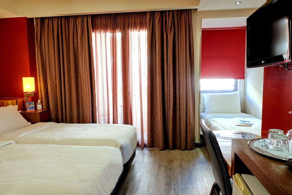 Lato Annex Boutique Rooms 20/36