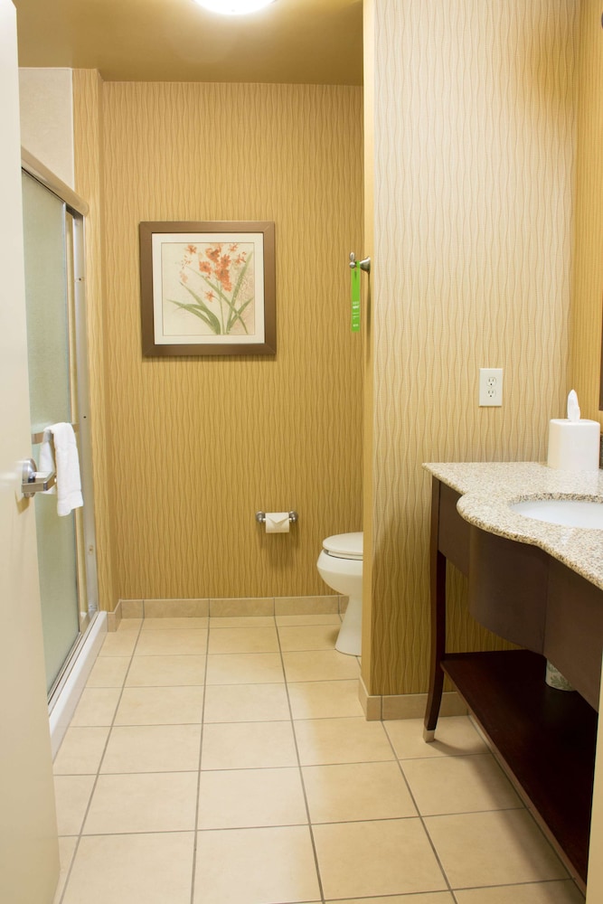 Hampton Inn Junction City Kansas 19/39