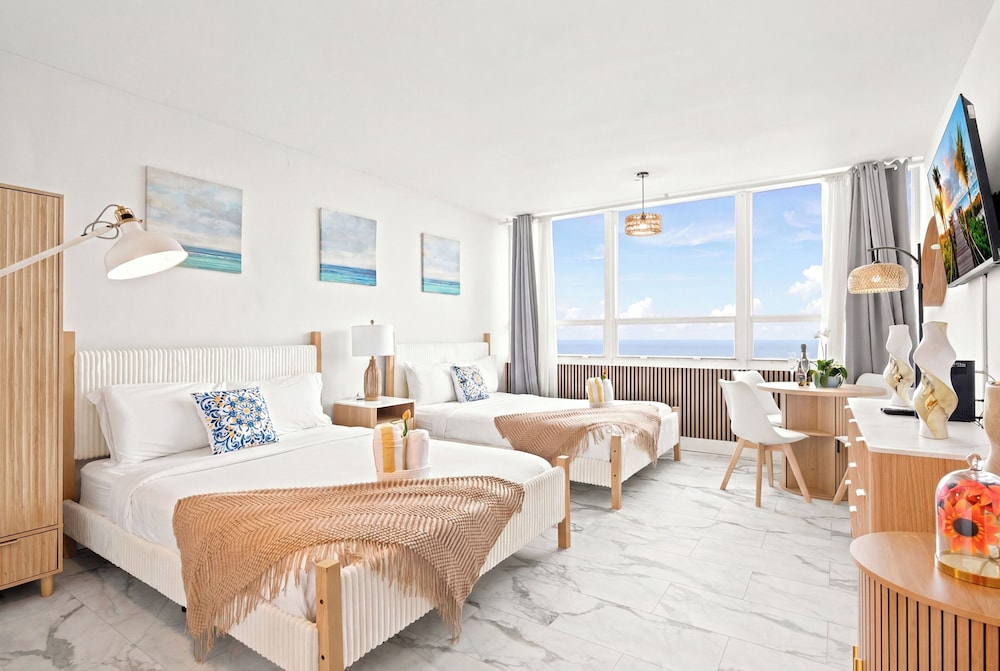 Exclusive, Studio, Suite, 1 Queen and 1 Double Bed