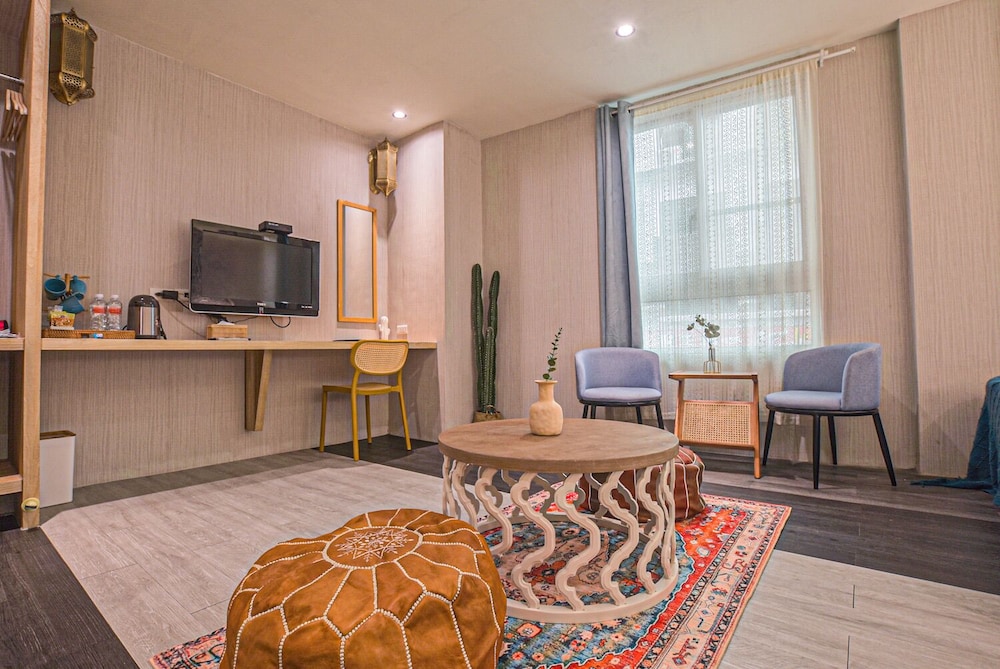 Ashare Hotel 44/61