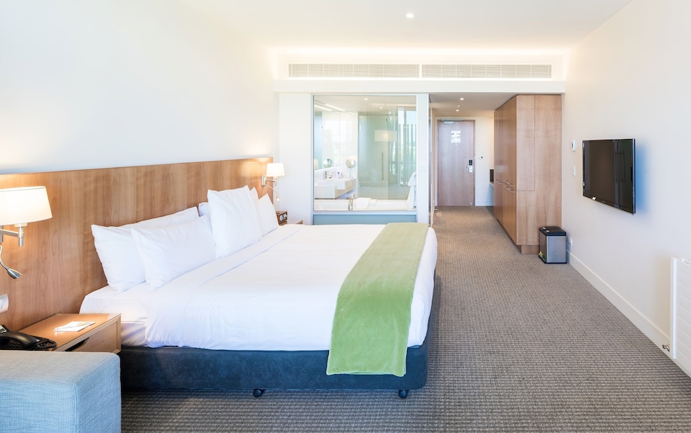 Commodore Airport Hotel 22/74