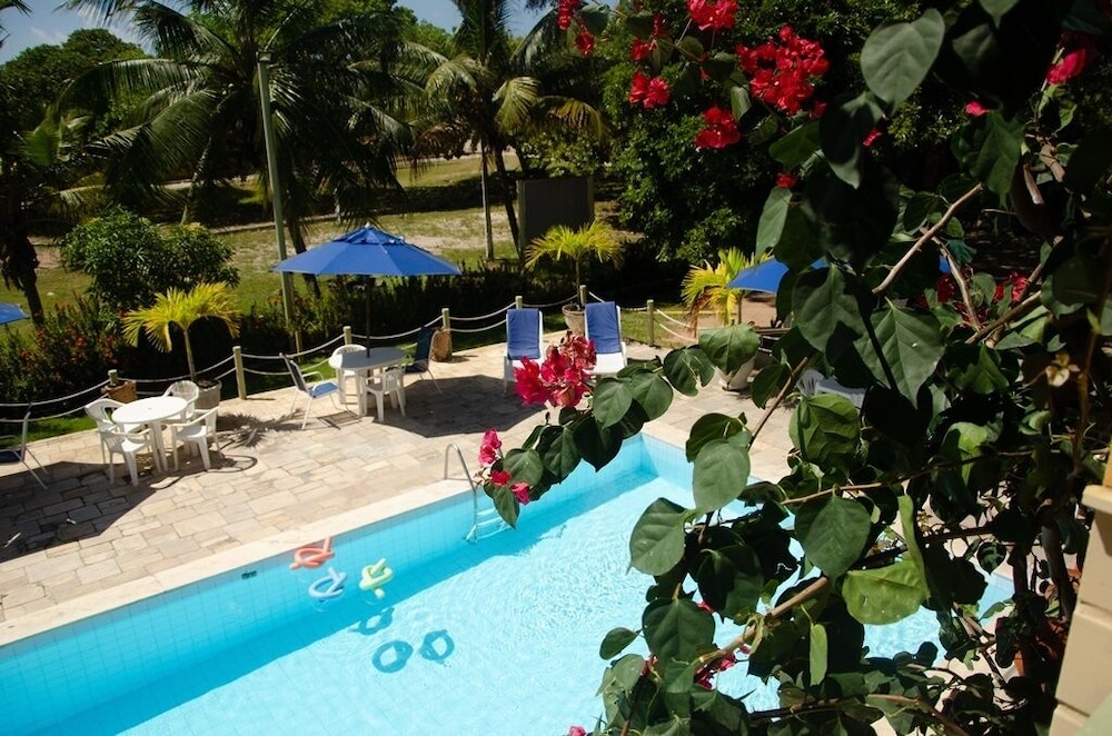 Pousada das Bromelias 61/66