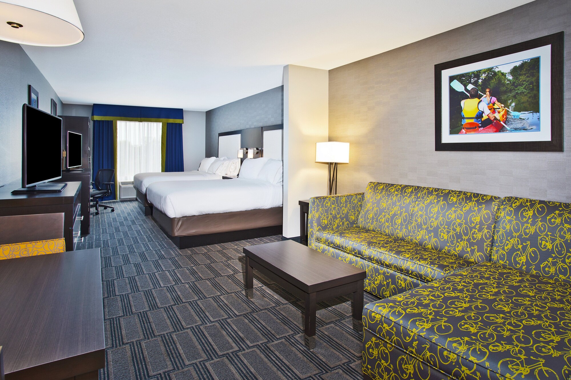Suite, 2 Queen Beds, Extra Floor Space