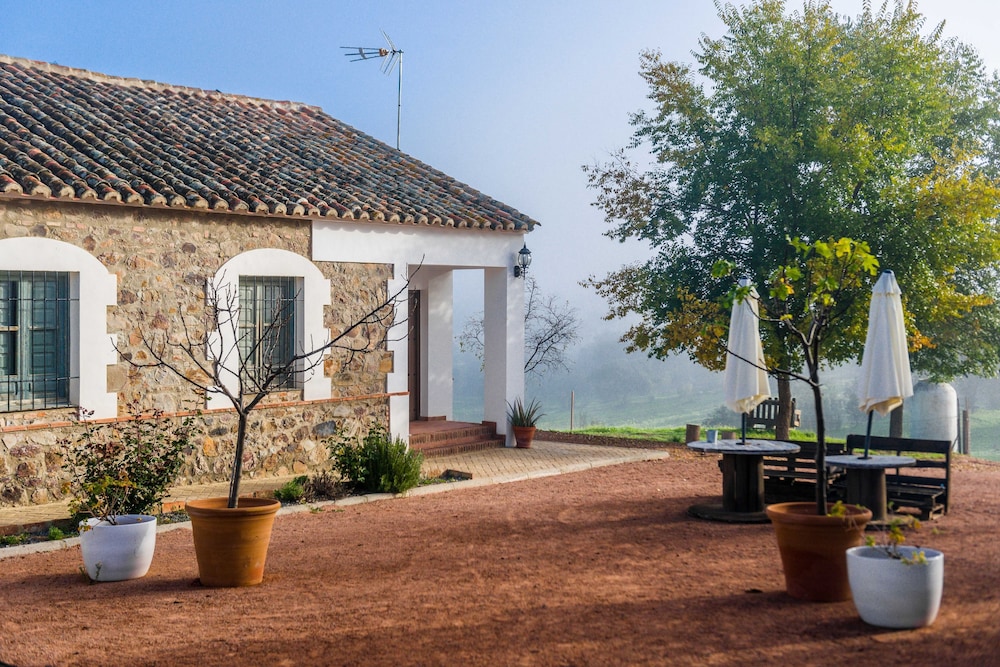BALNEARIO AGUAS DE VILLAHARTA 8/45