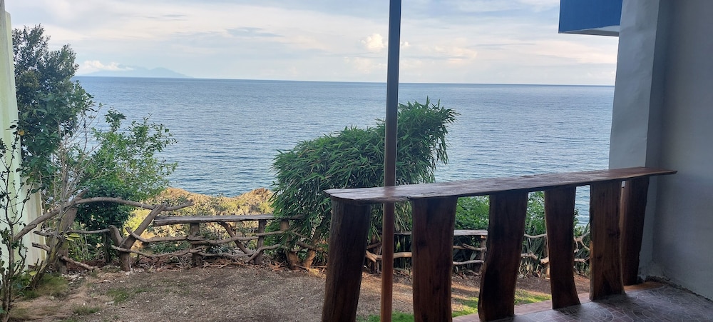 Bohol Lahoy Dive Resort 37/47