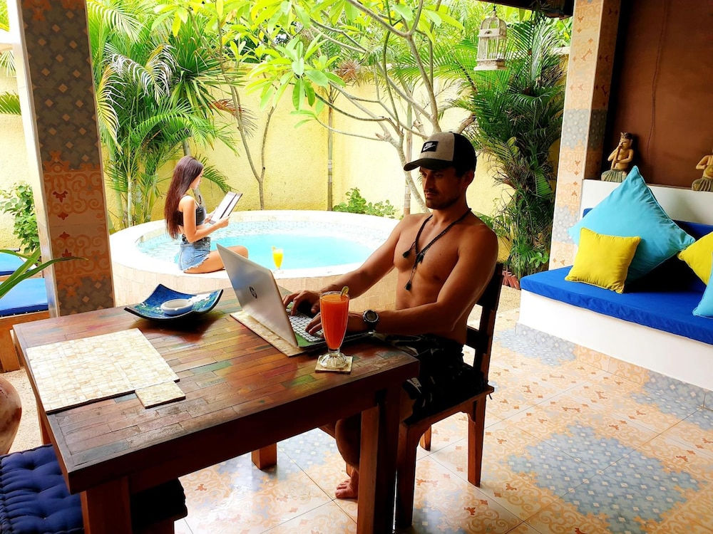 Cinta Cottages 22/44