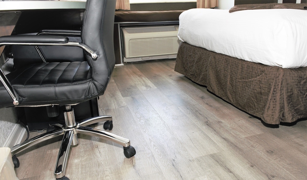 Microtel Inn & Suites by Wyndham Jacksonville Airport 23/40