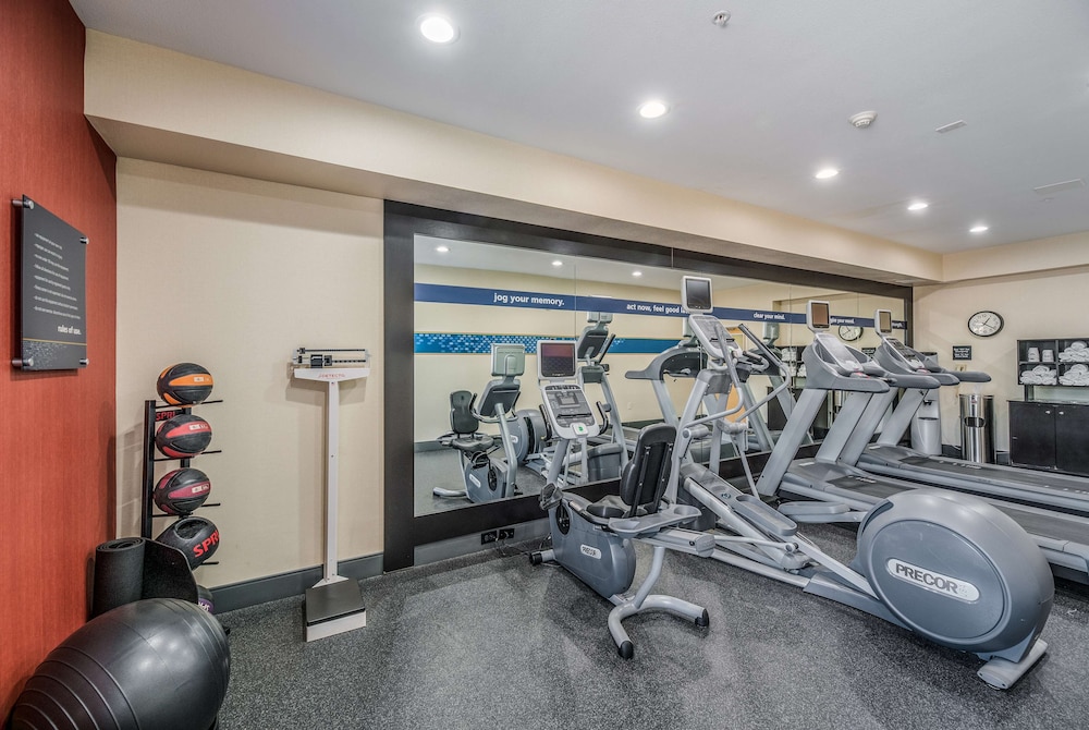 Hampton Inn Oakland Hayward Ca 30/54