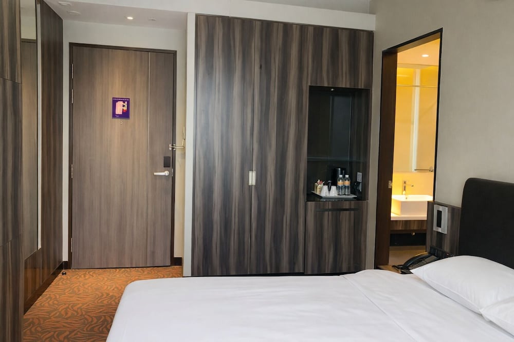 Amrise Hotel Kitchener 38/67