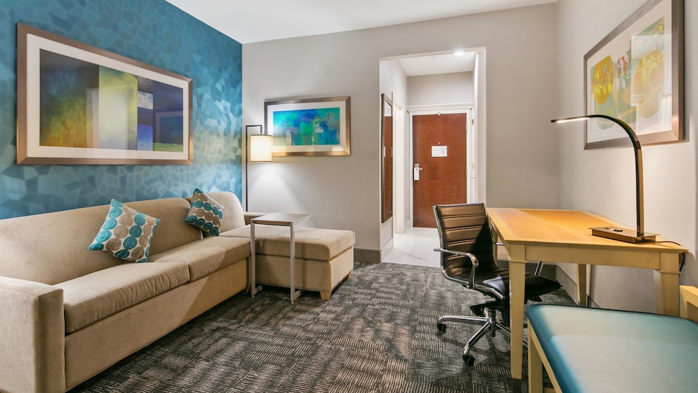 Best Western Plus Houston Atascocita Inn & Suites 27/39