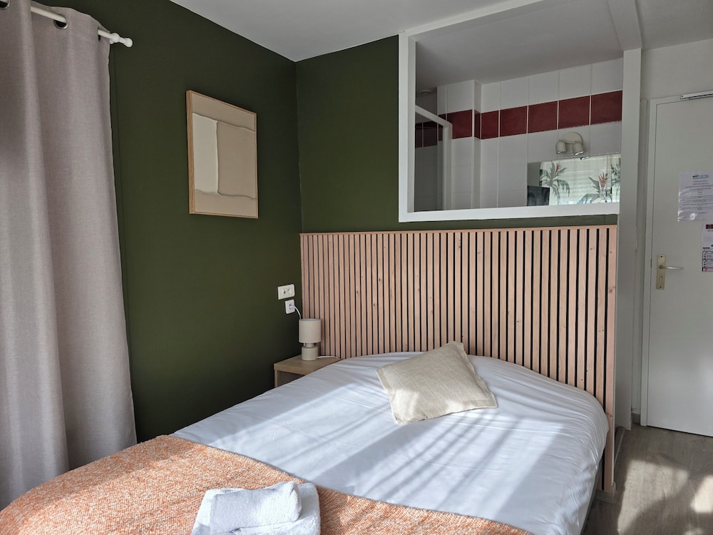 Hotel Des Halles 27/66