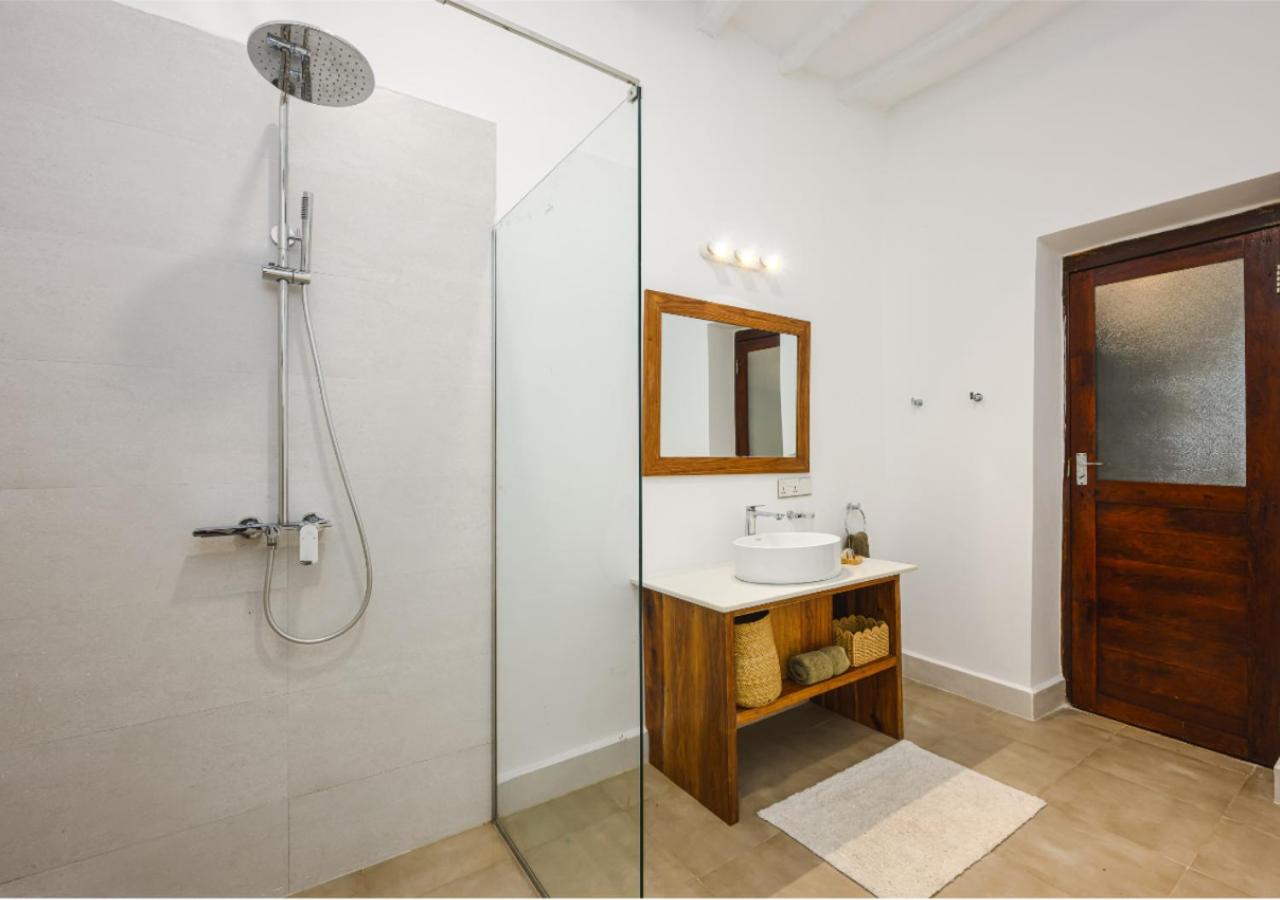 Room, Triple, Pongwe Beach Hotel 9/10