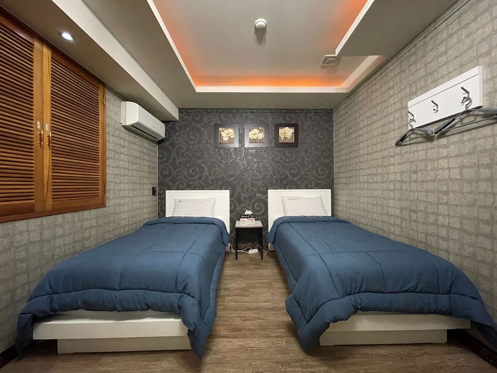 Andong Hotel 11/19