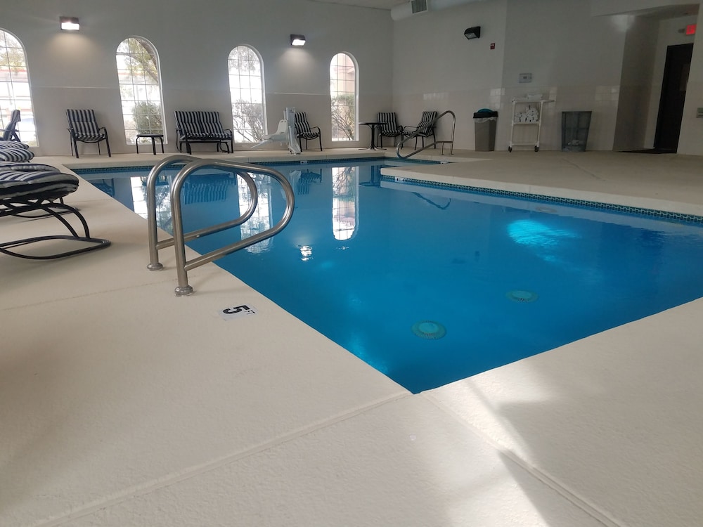 Hawthorn Suites by Wyndham Las Vegas/Henderson 12/28