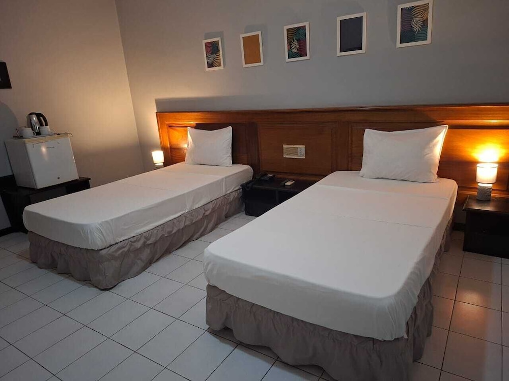 Al Baraka Hotel 34/50