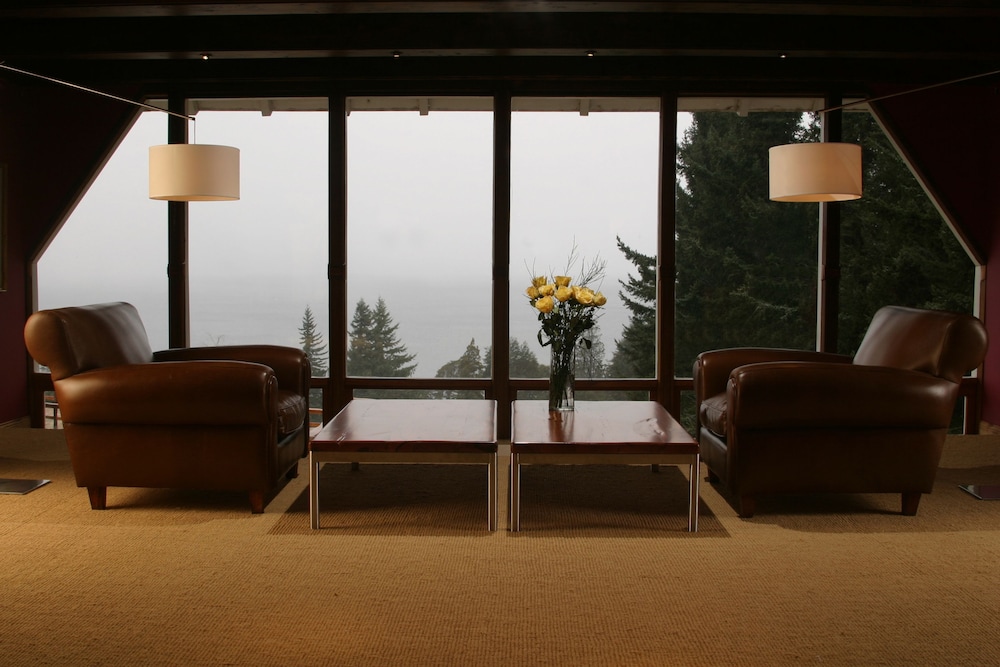 Hotel Tunquelen 24/64