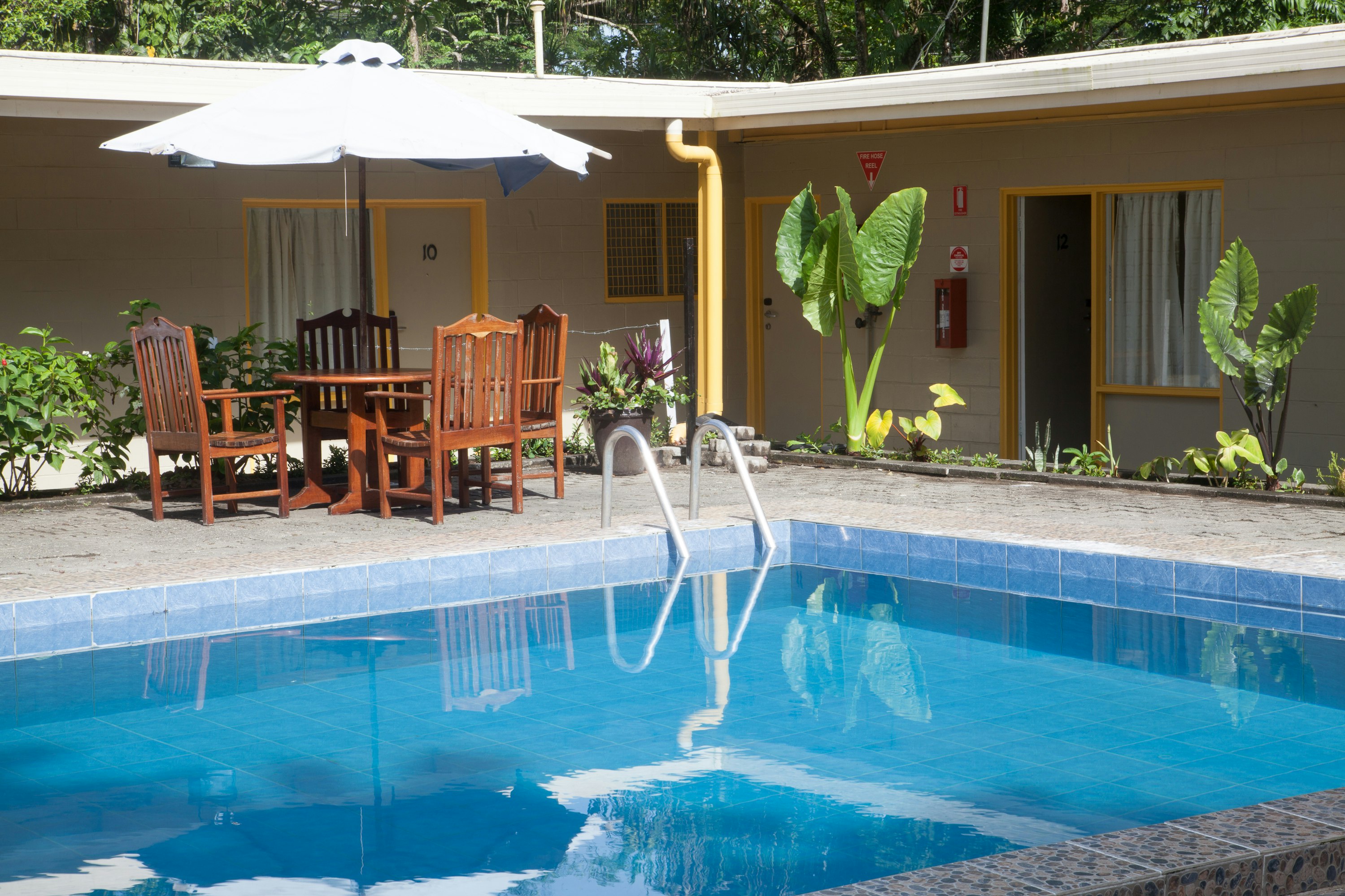 Huon Gulf Hotel and Apartments 8/49