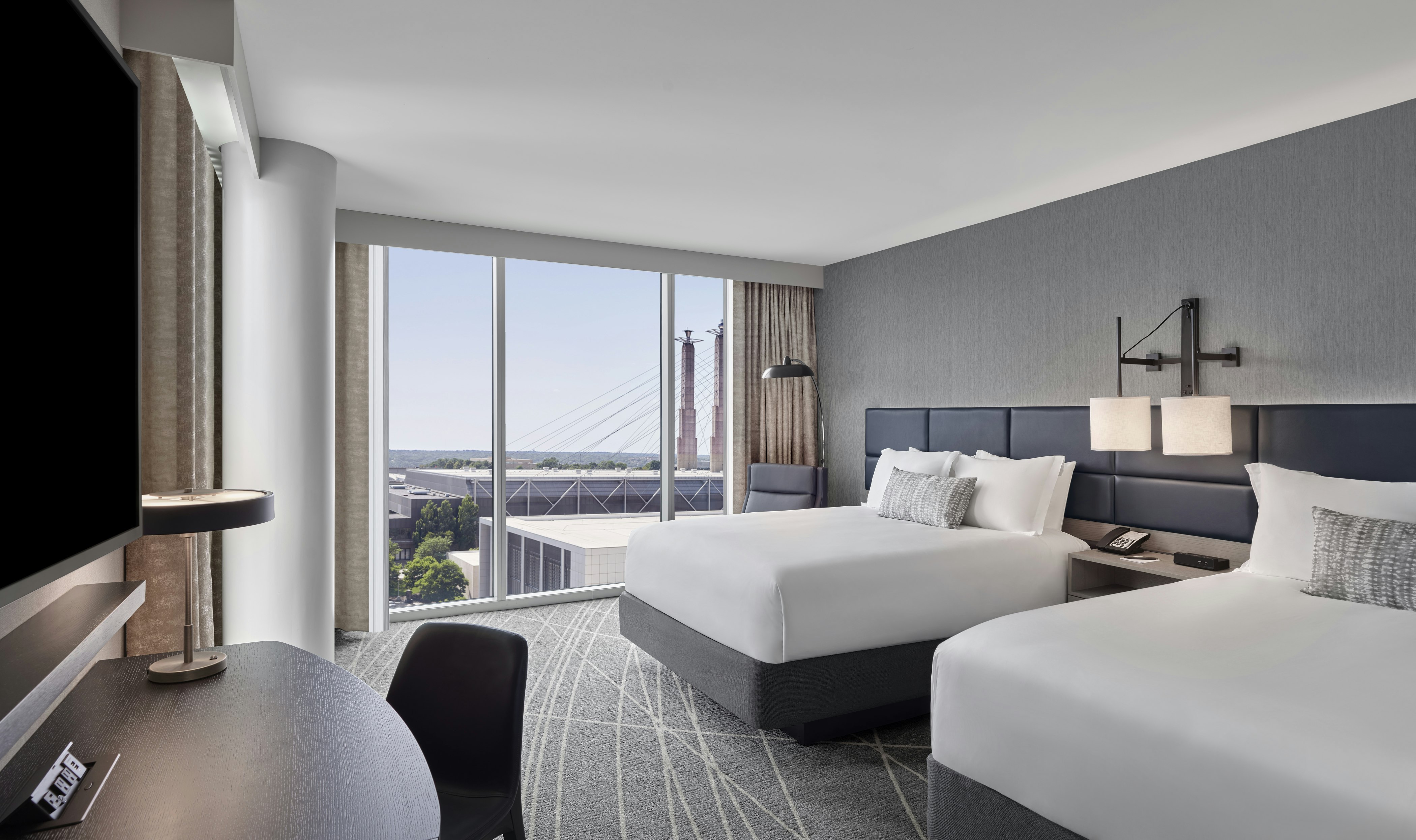 Luxury, 2 Queen Beds, Corner