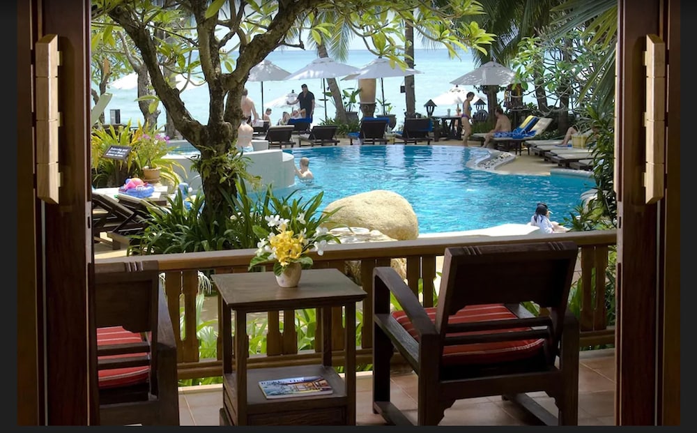 THAI HOUSE BEACH RESORT 47/75