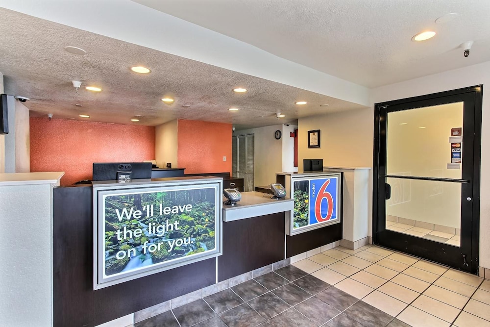 Motel6 Watsonville, CA - Monterey Area 9/64
