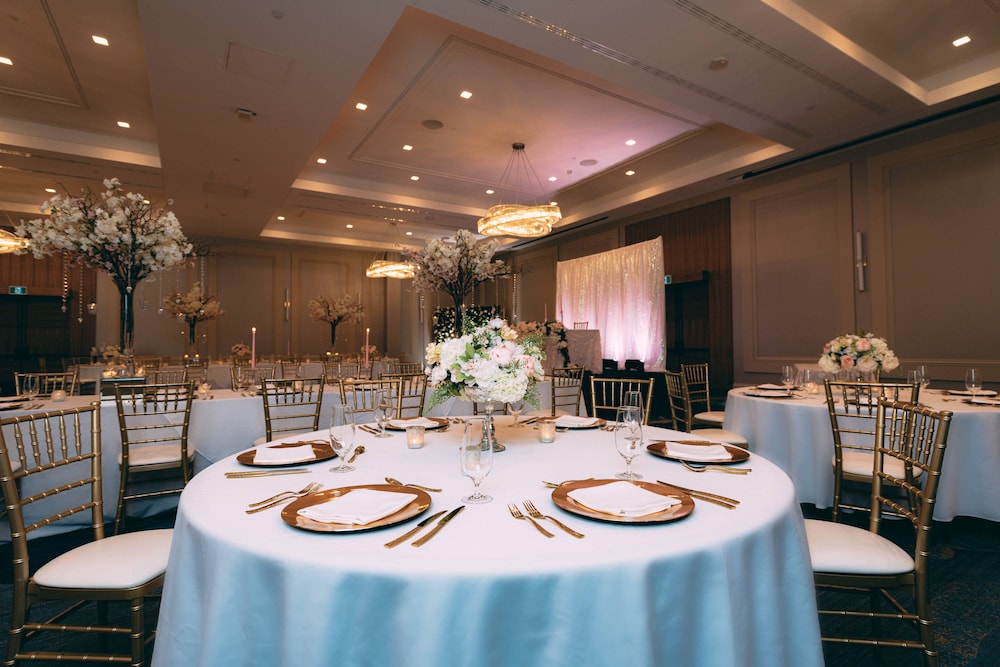 Delta Hotels By Marriott Thunder Bay 34/51