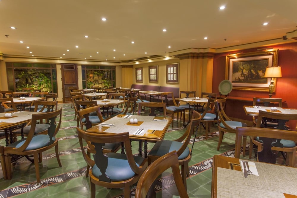 Herald Suites 34/50