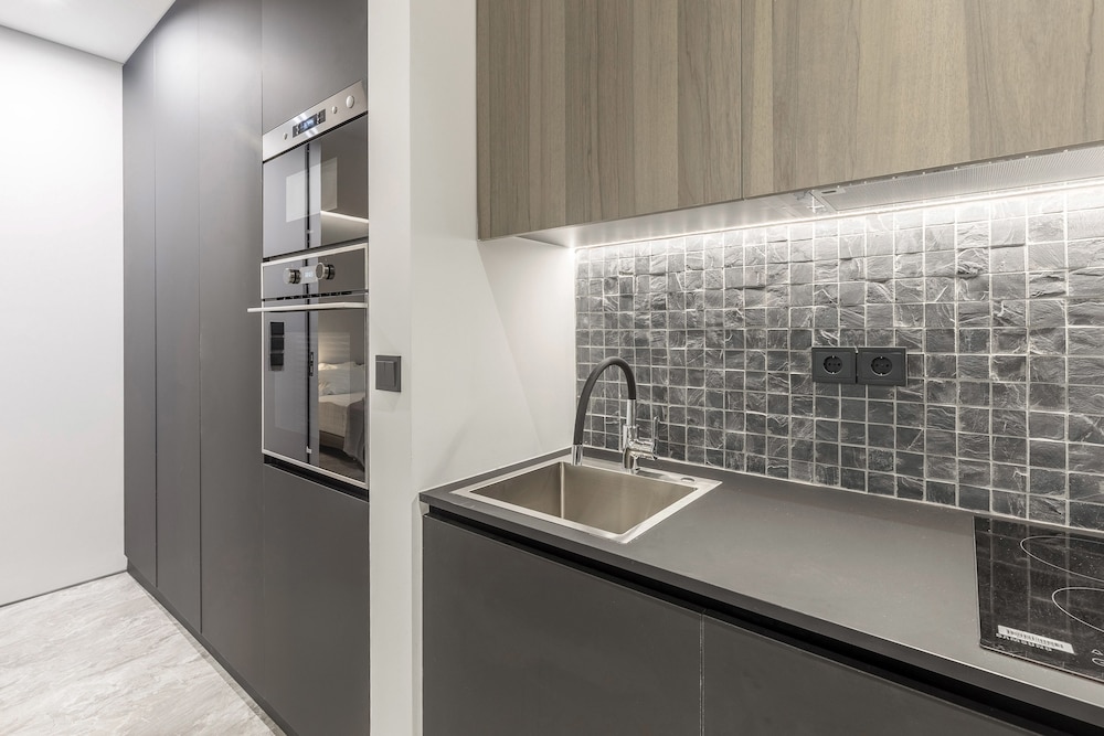 The Duke Boutique Suites 48/50