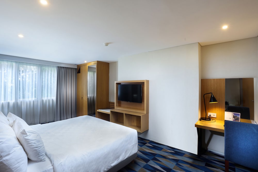 Swiss-Belhotel Pondok Indah 18/69