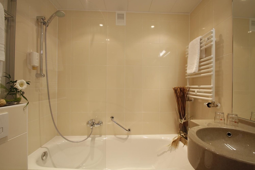 Hotel Kaiserhof Wesel 34/39
