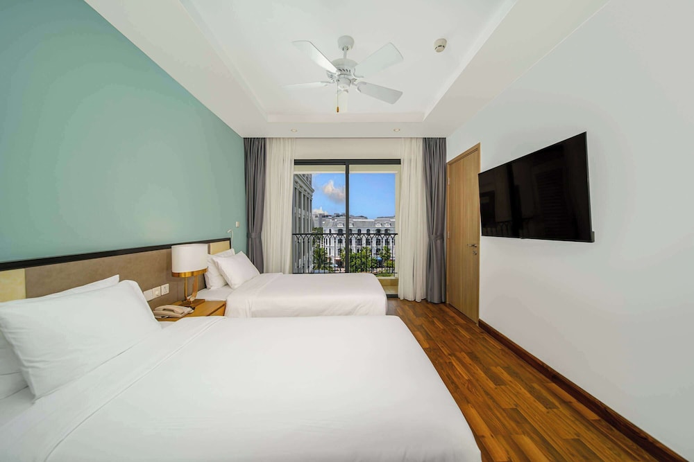 SUPERIOR, SINGLE BED