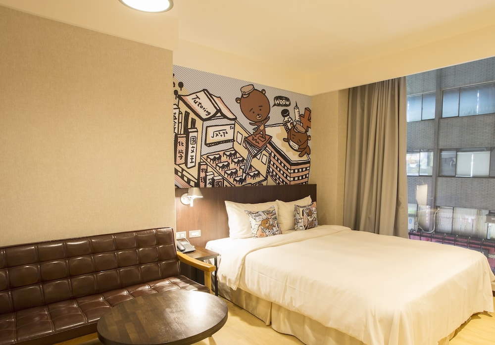 DELUXE, DOUBLE BED