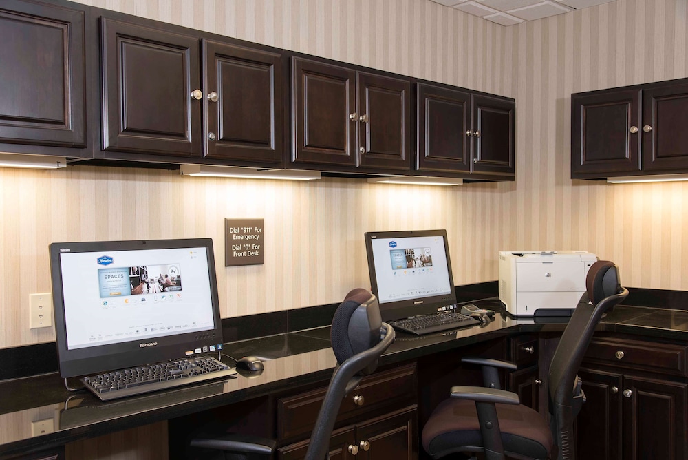 Hampton Inn & Suites Danville 29/42