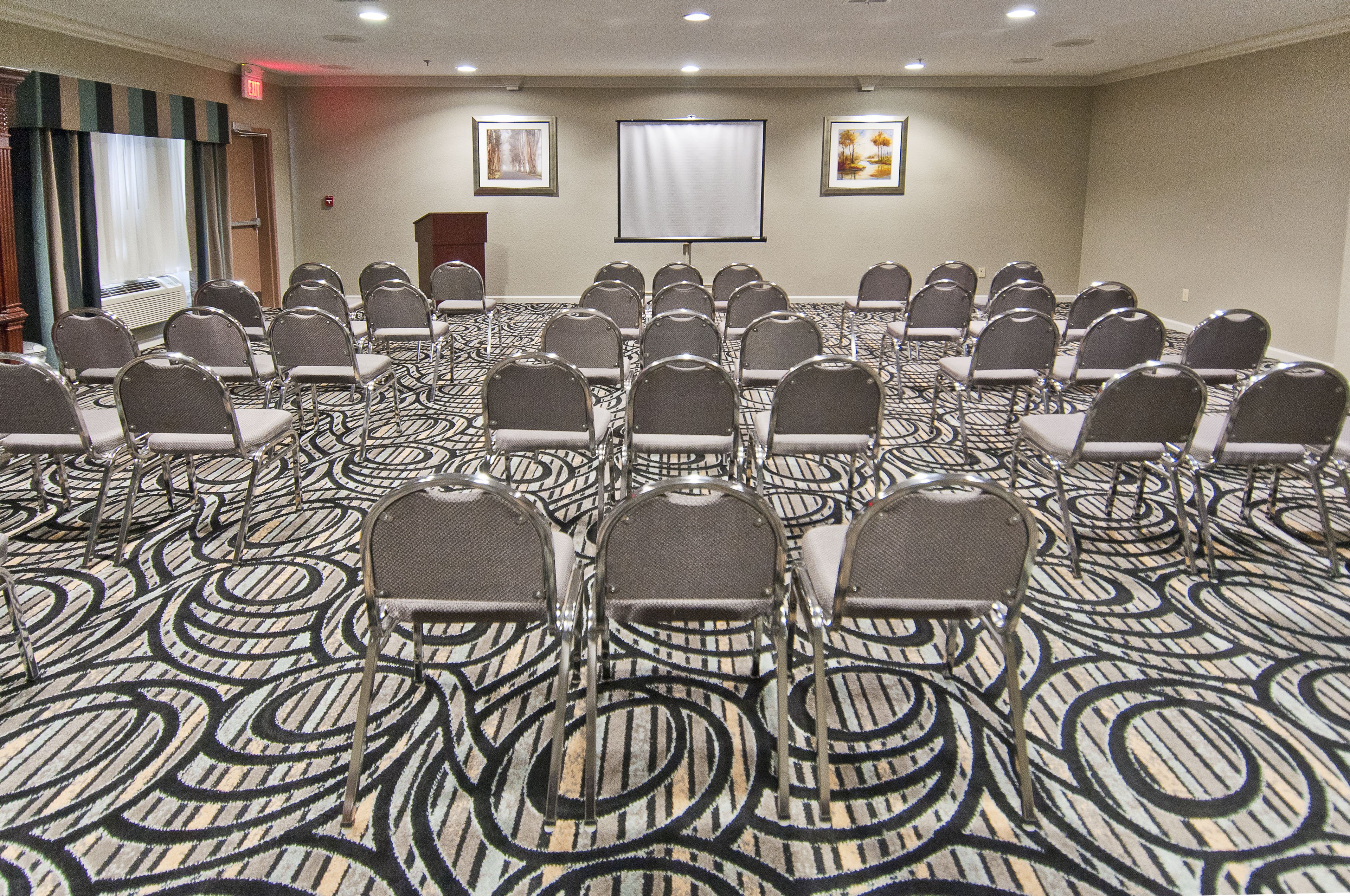 Holiday Inn Express Hotel And Suites Lake Charles 51/58