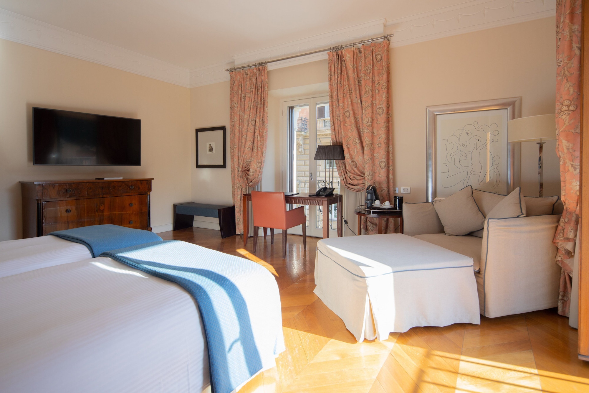 Junior Suite, Studio, King Bed، Rose Garden Palace 6/9