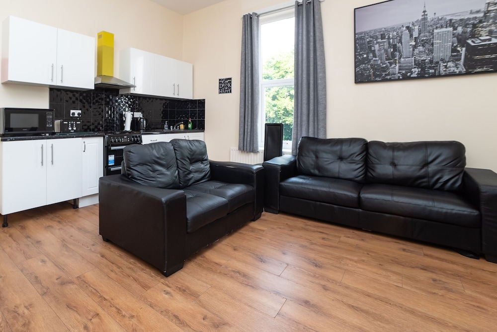 Oyo New Mill Apartments 20/33