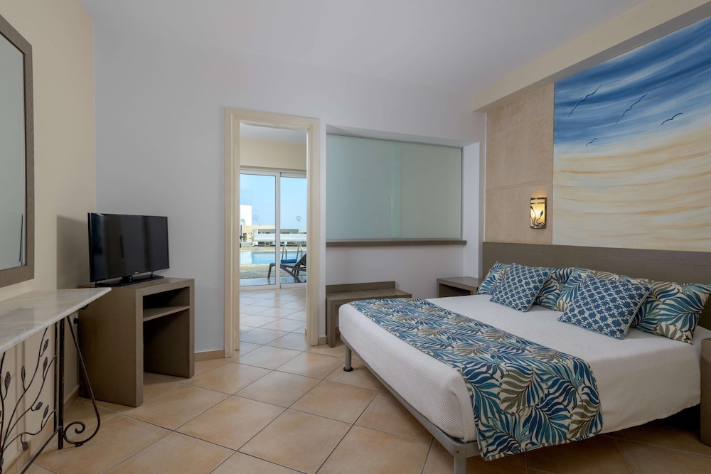 Porto Angeli Beach Resort 15/76
