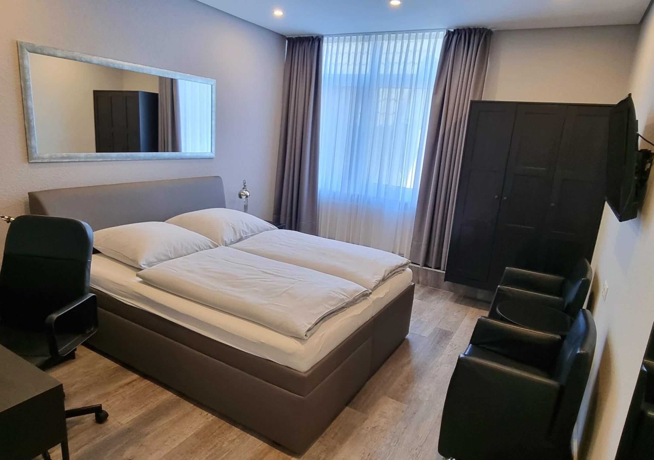 غرفة قياسية بسرير مزدوج، Hotel Meyer 3/10