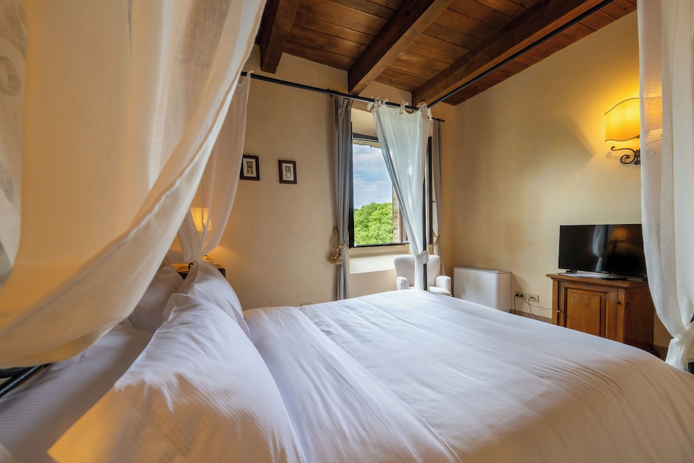 SUPERIOR, DOUBLE BED