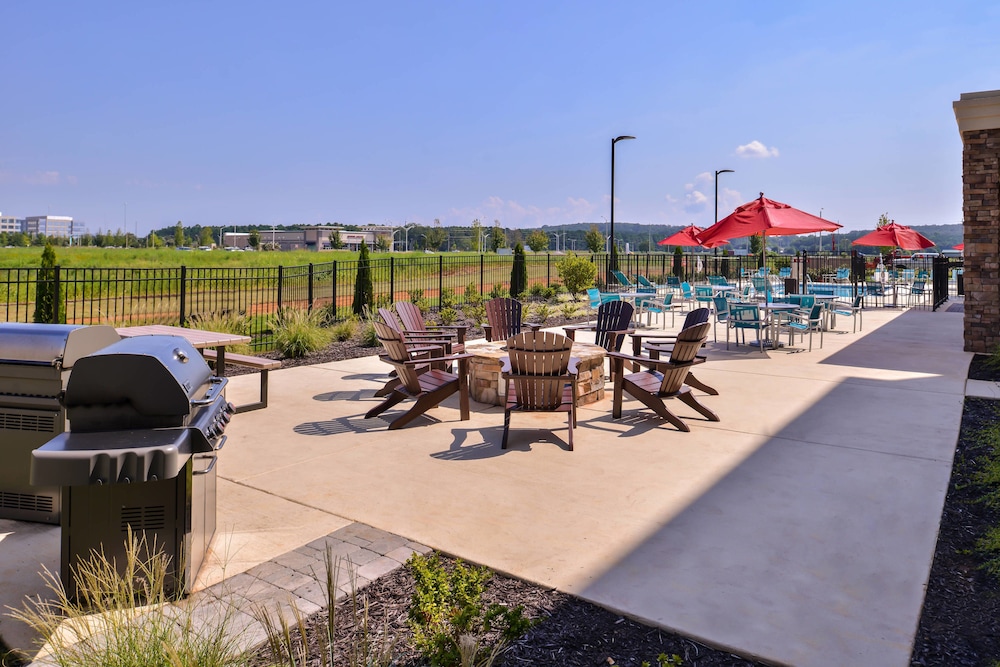 TOWNEPLACE SUITES HUNTSVILLE WEST/REDSTONE GATEWAY 31/34