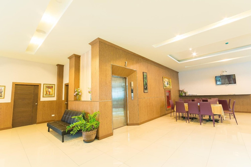 Sinkiat Buri Hotel 14/67