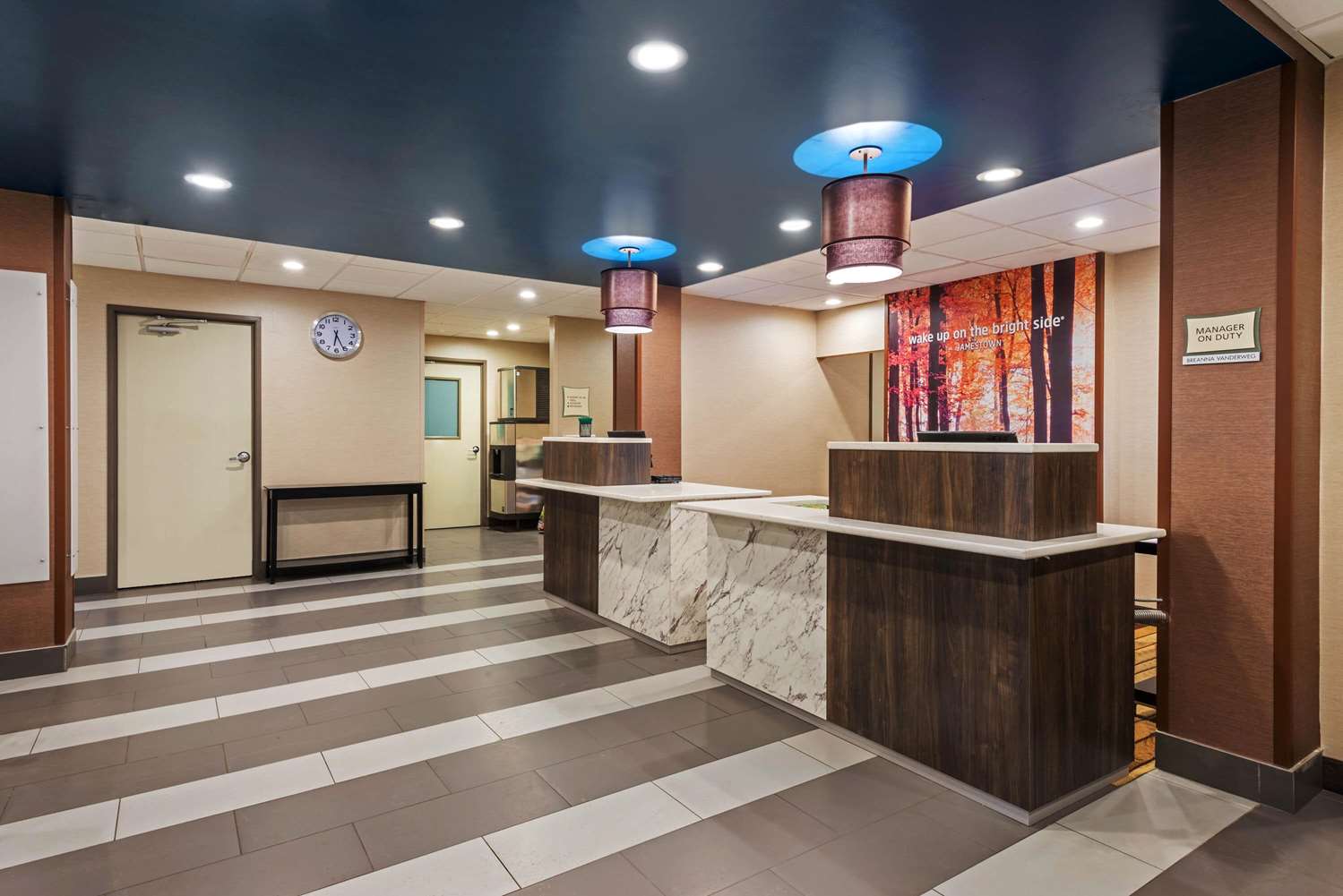 La Quinta Inn and Suites by Wyndham Jamestown 7/46
