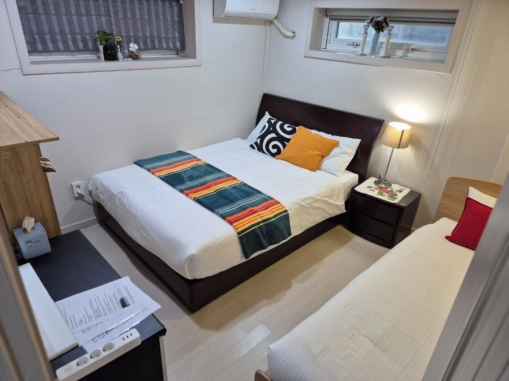 Riverside Guest House 19/45