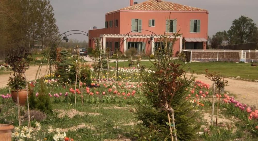 Rusticae Hotel Santa Coloma Del Camino 32/33