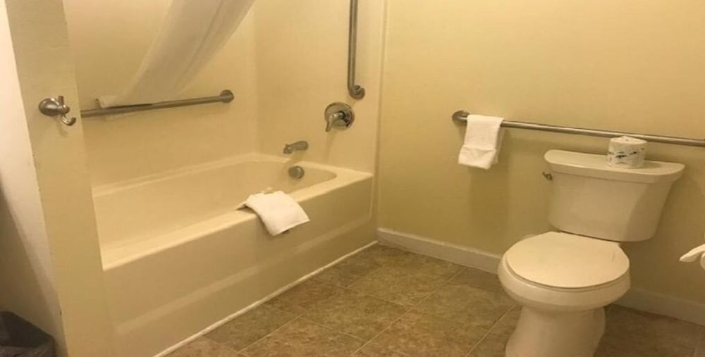 Affordable Suites Fayetteville 43/46