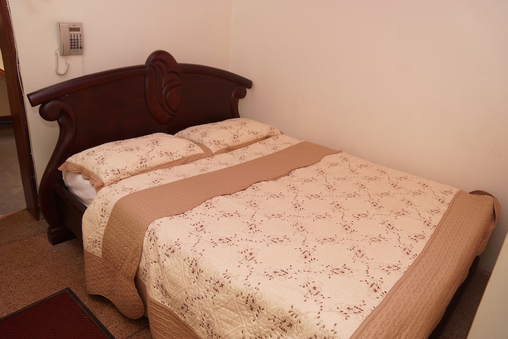 Cosmil Executive Suites 15/29