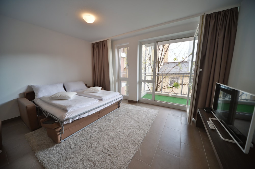 Bayers Boardinghouse & Hotel 15/50