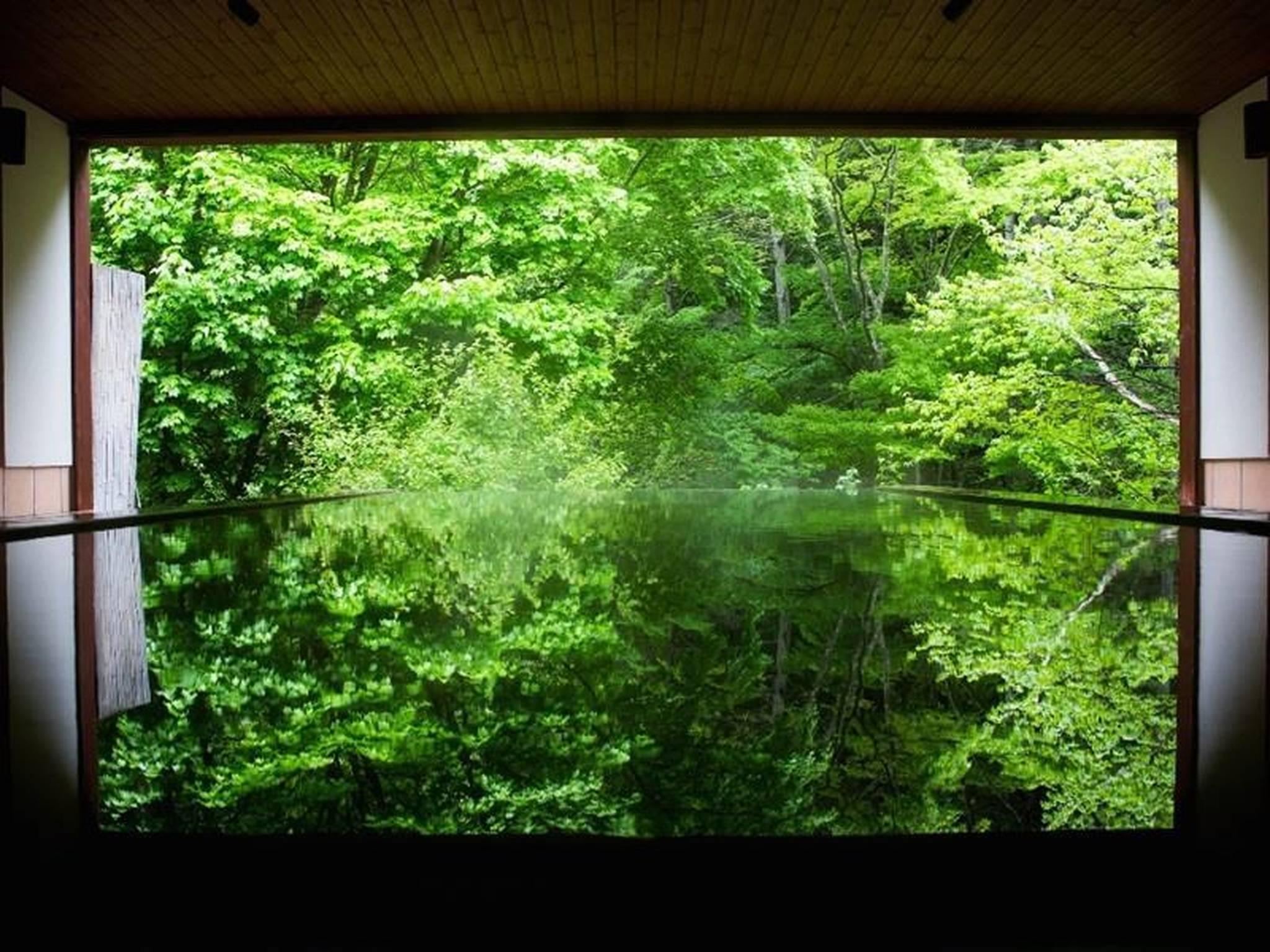 Semi Western, Style