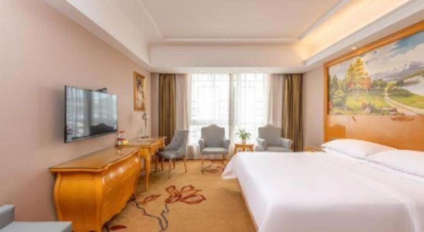 Vienna Hotel Gongcheng Tianjie 22/61
