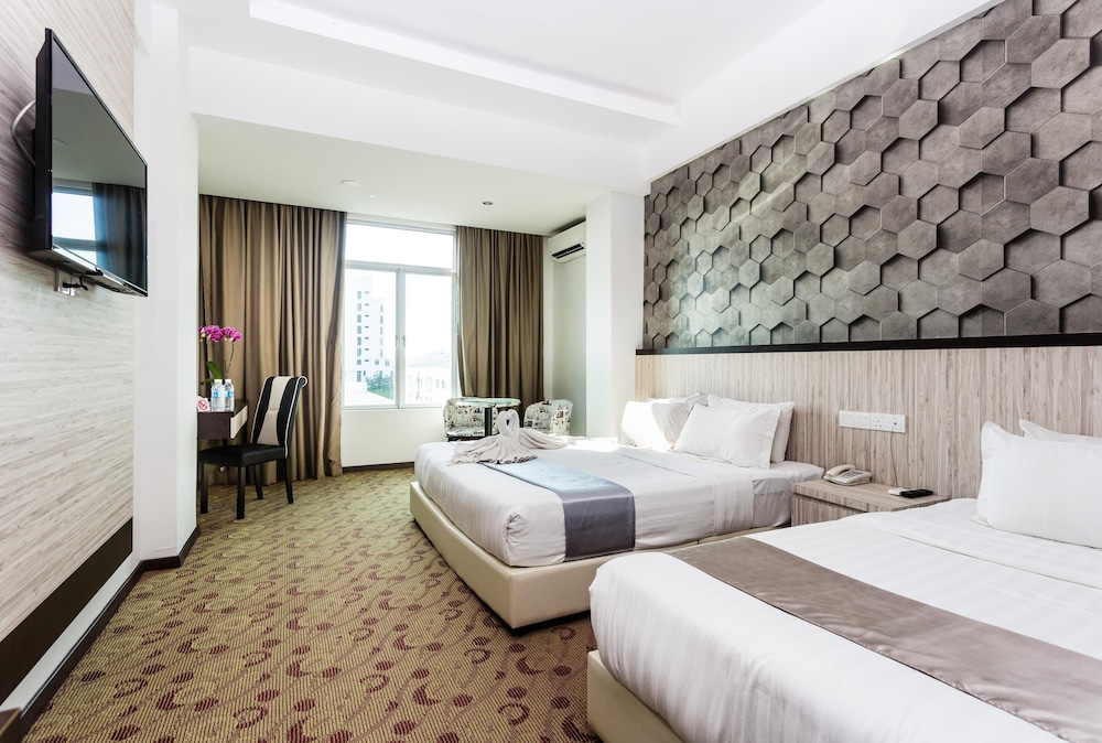 THE REED HOTEL MELAKA – Formerly E-Red Hotel Melaka 23/52