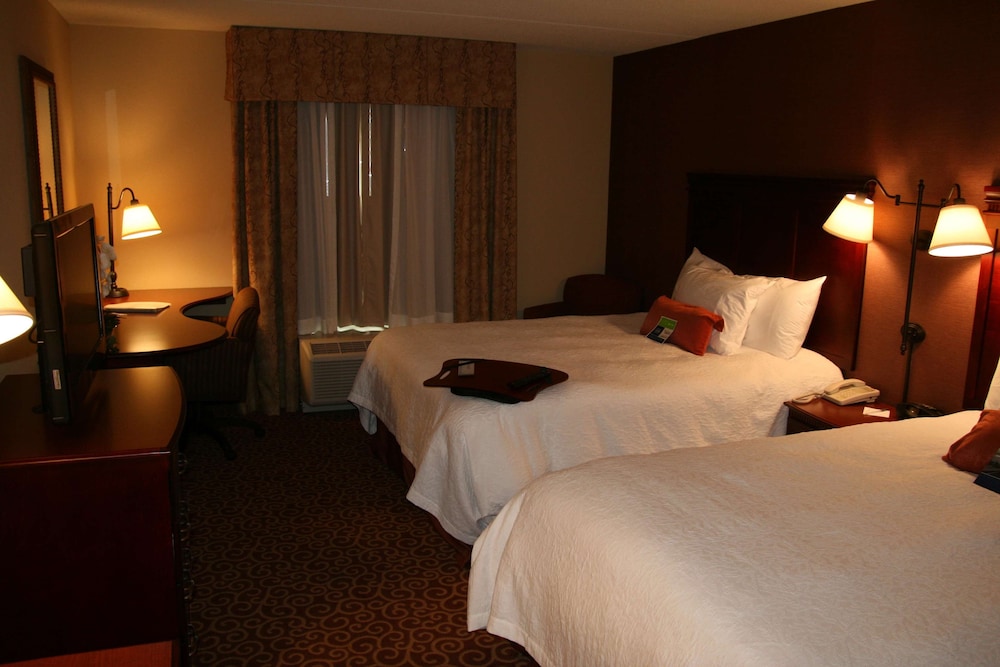Hampton Inn Suites Brookings 9/37